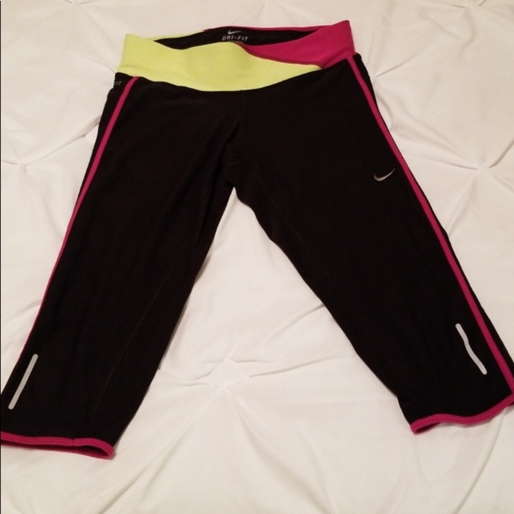 🔥 Nike Dri Fit Leggings Capri running 🏃♂️